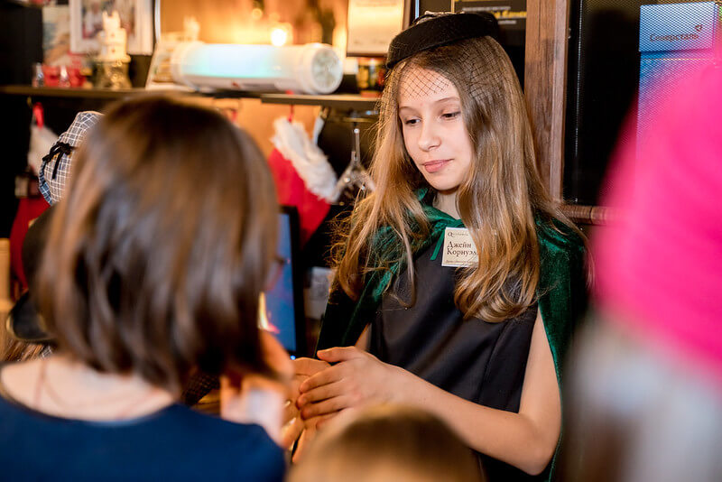 Как необычно отметить 8 марта в школе вместе с Квесторией в Ryazan