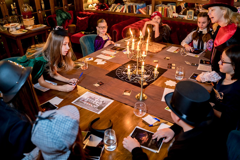 Как отметить 8 Марта в школе: праздничное украшение класса в Ryazan