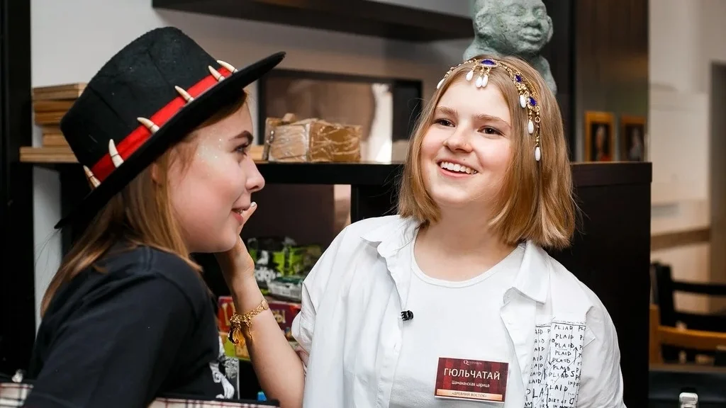 Квест на&nbsp;8&nbsp;марта в&nbsp;школе &laquo;Ночь в&nbsp;музее&raquo;: восточная красавица знает точно, кто властелин мира. 